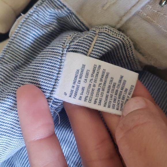 American Eagle Outfitters  Cream Mini Short Size 2 - Picture 6 of 6